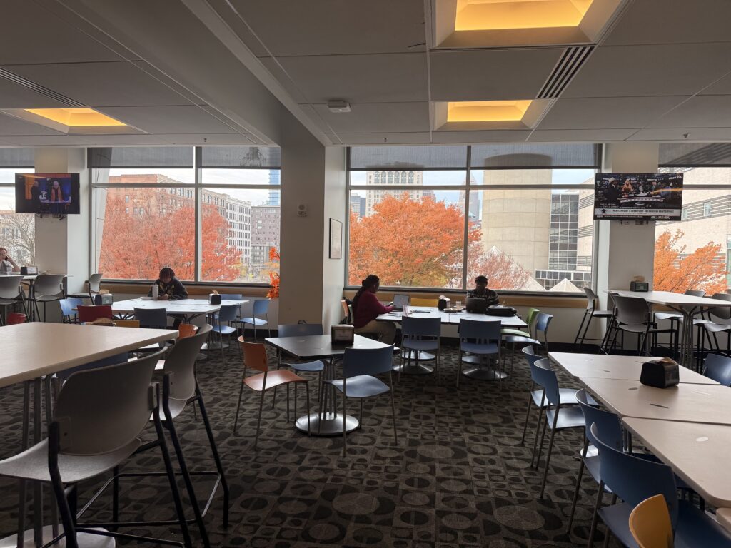 photo of dining hall on campus
